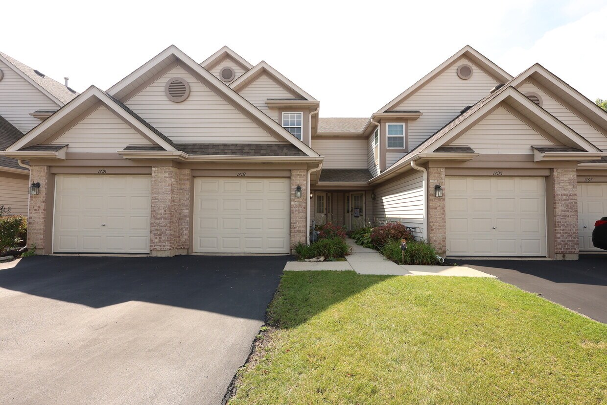 Foto principal - 1793 Grove Ave