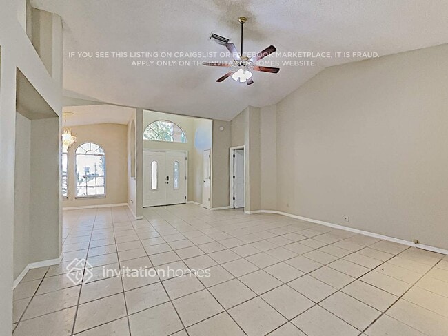 Building Photo - 3220 Pine Club Dr