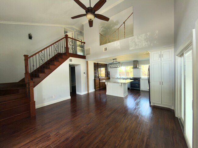 Building Photo - 806 Springwood Dr