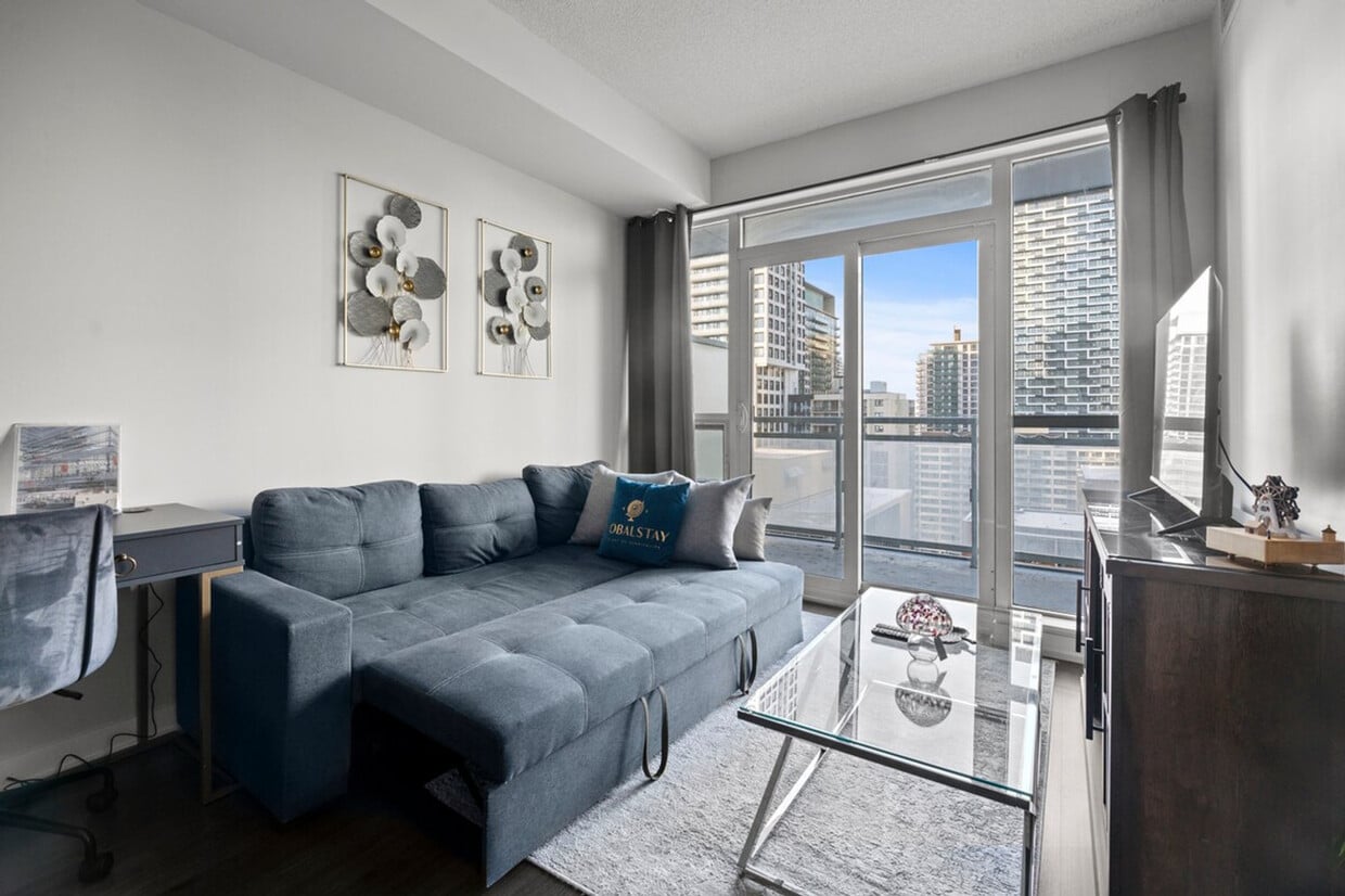 Photo principale - 160 Eglinton Ave E