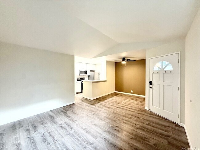 Foto del edificio - 95-794 Wikao Street Unit Q201