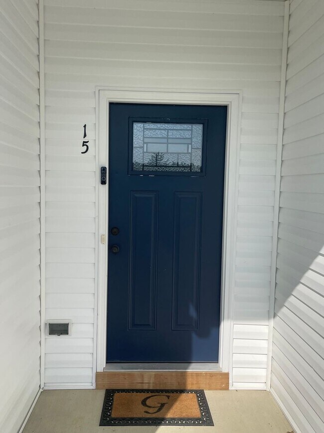 Building Photo - 3 BR 2 BA House