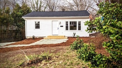 Building Photo - 407 N Hassel St
