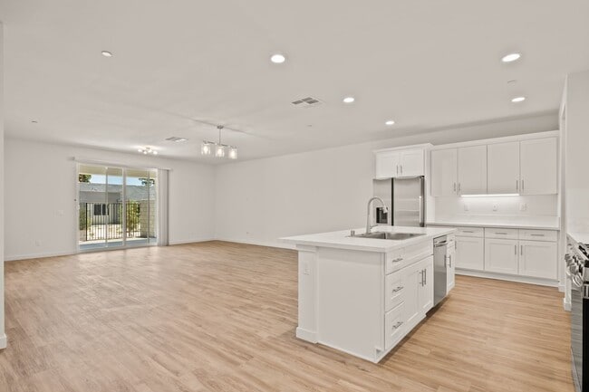 Building Photo - New Home in Gated Indian Palms Country Club