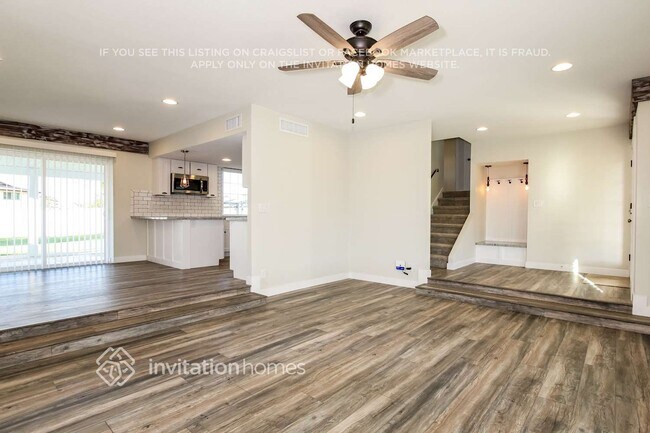 Foto del edificio - 1628 E Fremont Dr