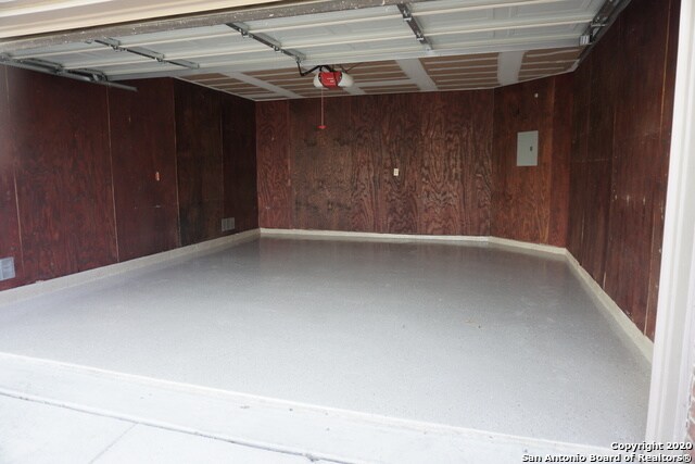 Foto del edificio - 8006 Chestnut Gate Dr