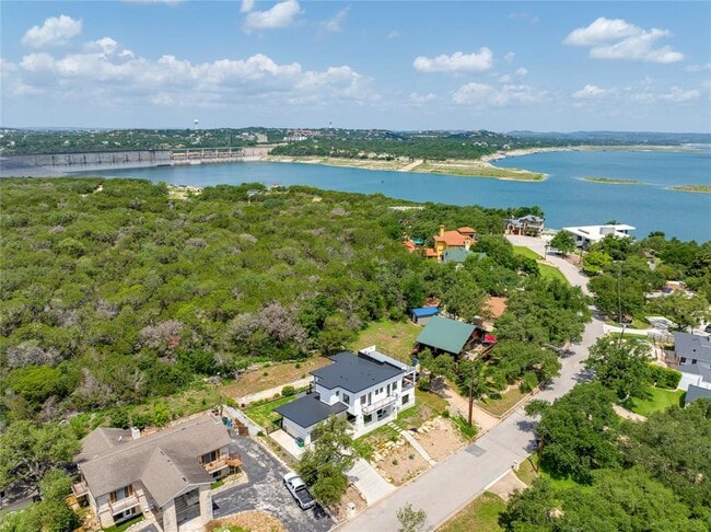 Foto del edificio - 13209 Mansfield Dr