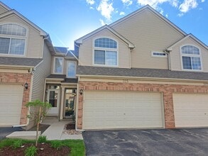 Building Photo - 325 N Patriot Dr
