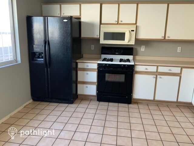 Building Photo - 540 Sedona Meadows Drive NE