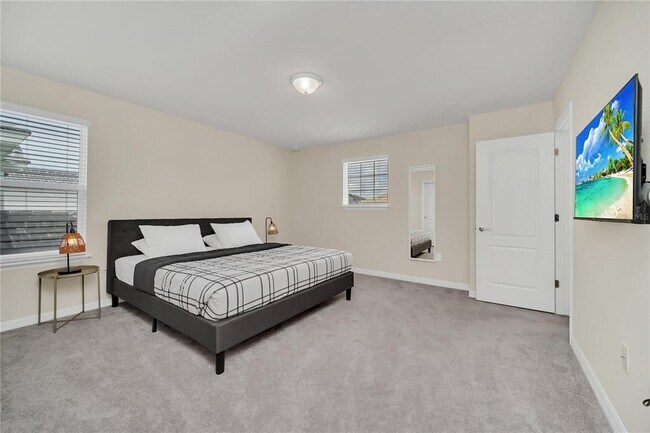 Building Photo - 7196 Oakmoss Loop