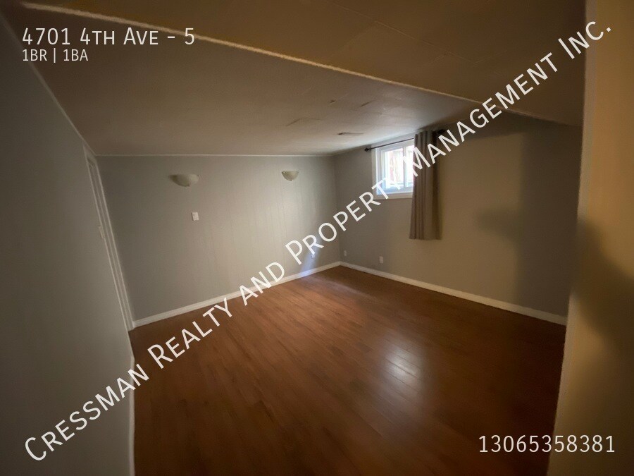 Photo du bâtiment - 1 Bed, 1 bath APARTMENT for rent in Rosemont area, Regina, SK.