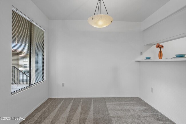 Foto del edificio - 5751 N Kolb Rd