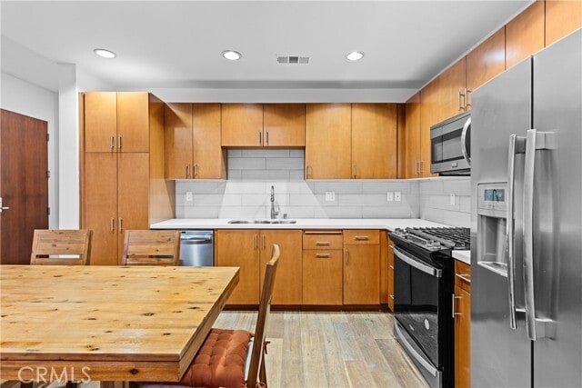 Building Photo - 13337 Beach Ave