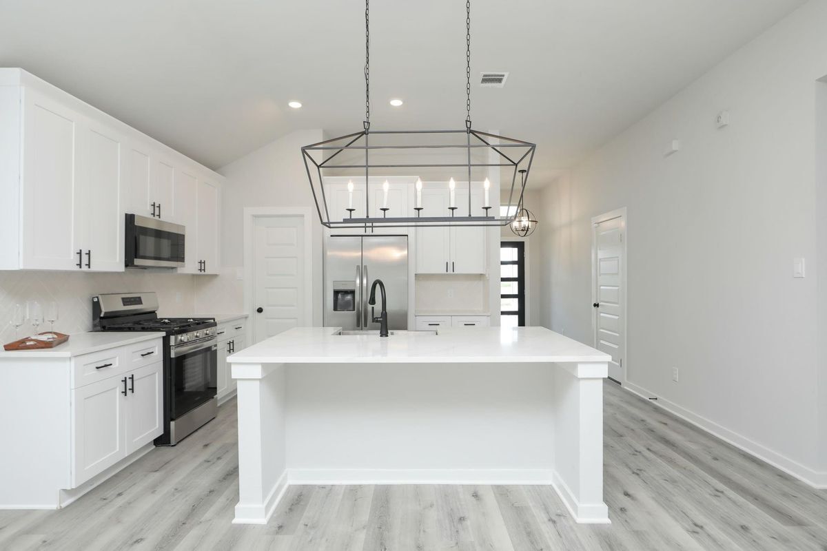 Foto del edificio - 1023 Santee Ct
