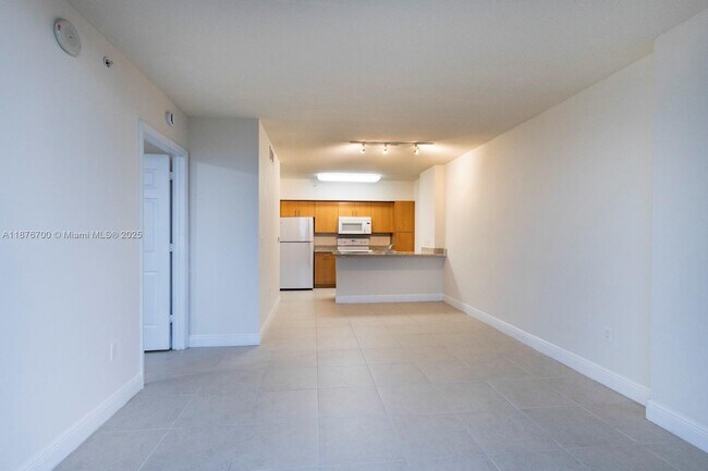 Foto del edificio - 2350 SW 27th Ave