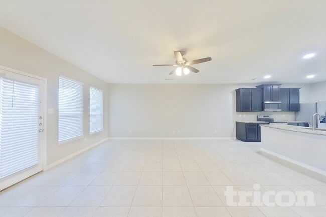 Foto del edificio - 714 Shady Meadow Ln