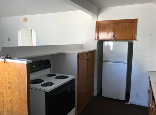 Building Photo - 1007 Champion St
