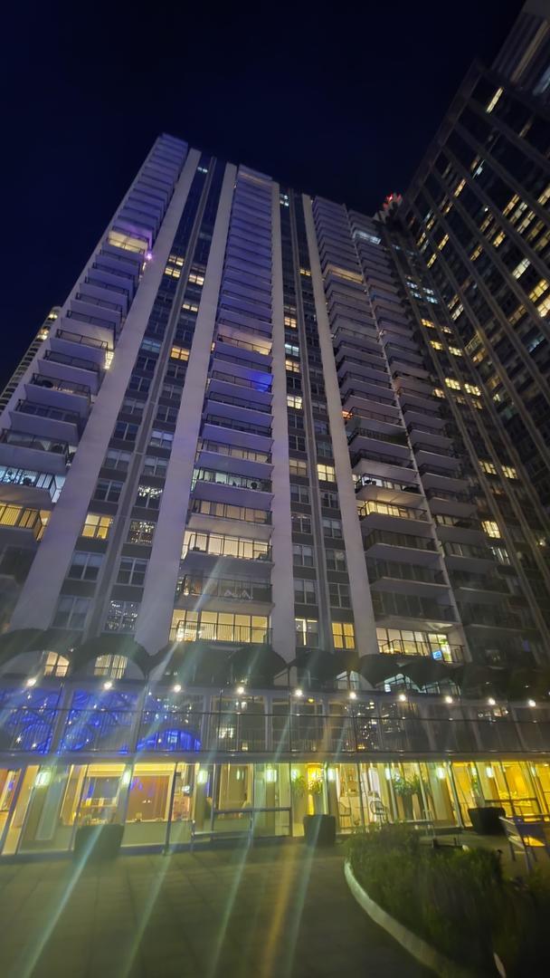 Foto del edificio - 400 E Randolph St