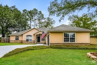 Building Photo - 8911 Country Bend Cir N