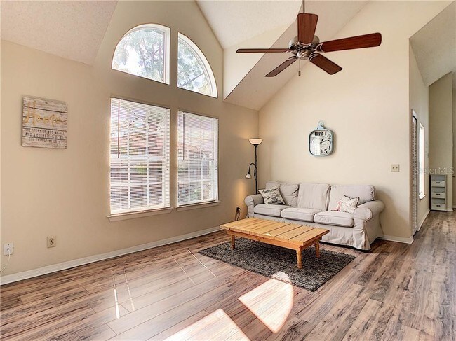 Building Photo - 6154 Westgate Dr