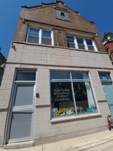 Building Photo - 2024 W Chicago Ave