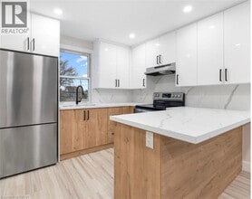 Building Photo - 264 Thayer Ave