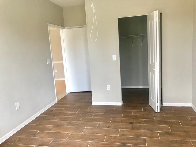 Building Photo - THE PALMS CONDO IN METROWEST