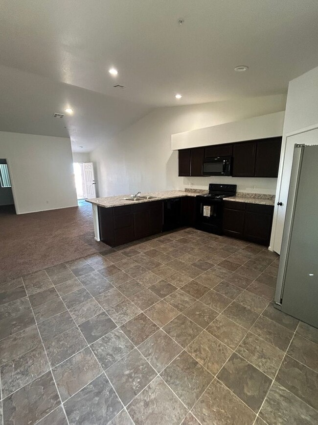 Foto del edificio - BRAND NEW- DESERT SKY TOWNHOME
