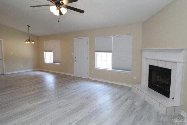 Building Photo - 5079 Cassia Dr