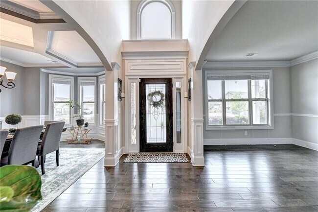 Building Photo - 4079 Two Bridge Dr