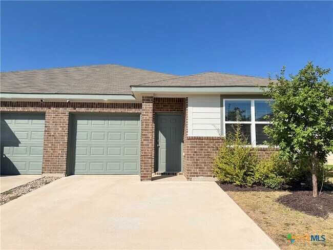 Building Photo - 326 Grn Valley Dr