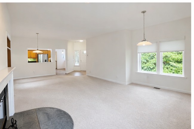 Building Photo - 2 Bed, 2 Bath Serene Waterfront Port Ludlow Condo For Rent!