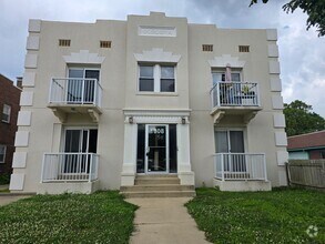 Building Photo - 1308 N Main St