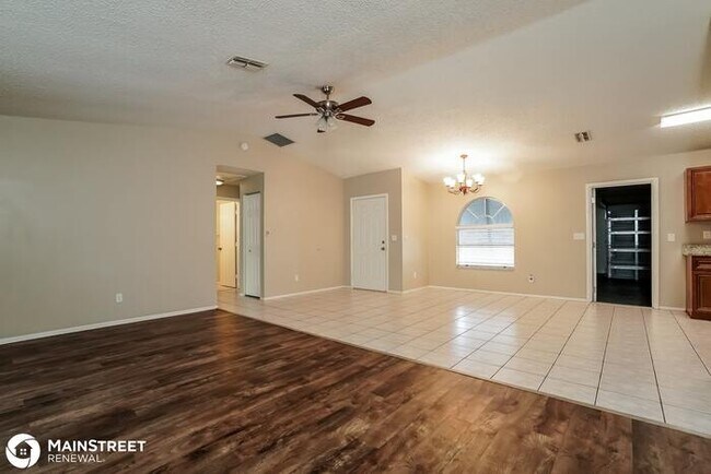 Building Photo - 2215 NW 19th Ave, Cape Coral, FL 33993