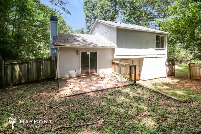 Building Photo - 1551 Pin Oak Ln SE
