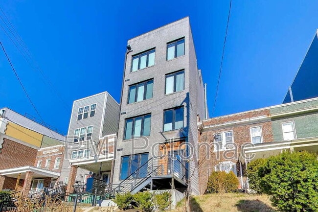 Foto del edificio - 531 Kennedy St NW