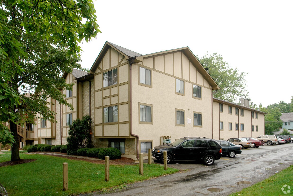 Foto principal - 176-178 E Norwich Ave