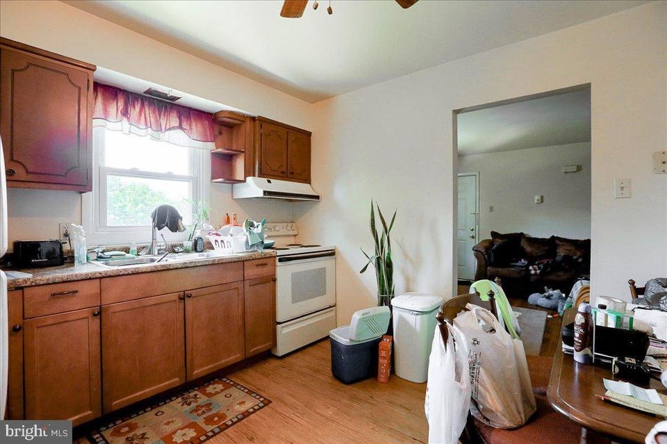 1800 E Harrisburg Pike Unit 10, Middletown, PA 17057 Apartments in