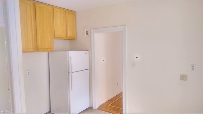 Building Photo - 1 br, 1 bath  - 4213 28th Ave C1
