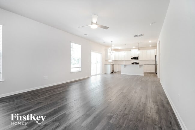 Building Photo - 507 Carronade Ct
