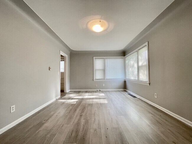 Foto del edificio - 2709 Madison Ave SE