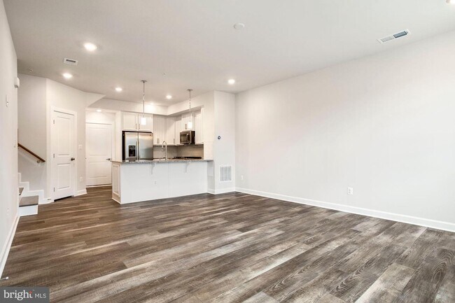 Building Photo - 12896 Sunrise Ridge Aly