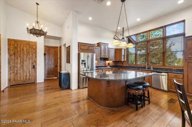 Foto del edificio - 5780 W Johnny Mullins Dr