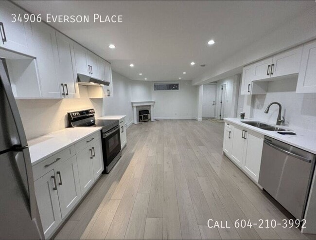 Building Photo - 2 Bedroom Basement Suite in Abbotsford