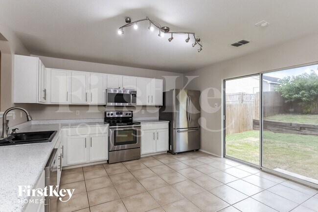 Foto del edificio - 111 Quince Flower