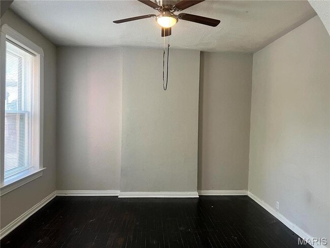 Building Photo - Dover