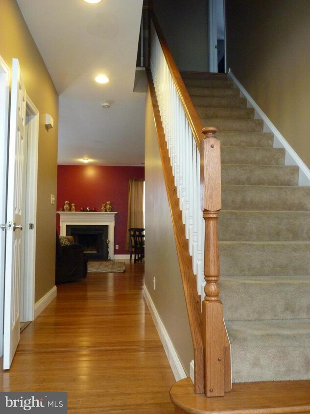 Primary Photo - 3650 Rolling Hills Dr