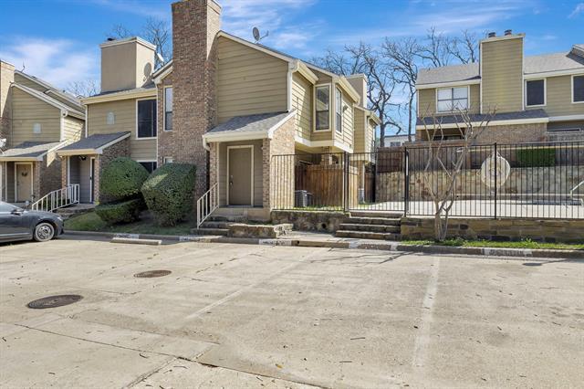 Building Photo - 2117 Park Willow Ln
