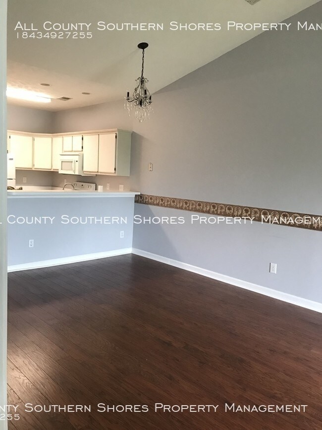 Foto del edificio - 500 River Oaks Dr