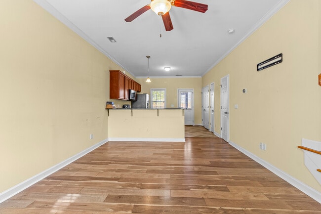 Building Photo - 313 Burley Dr